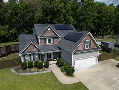 জ্যাকারি গ্রাউন্ডব্রেকিং 2 কিলোওয়াট সোলার গেজেবো উন্মোচন করেছে, বাড়ির পিছনে...